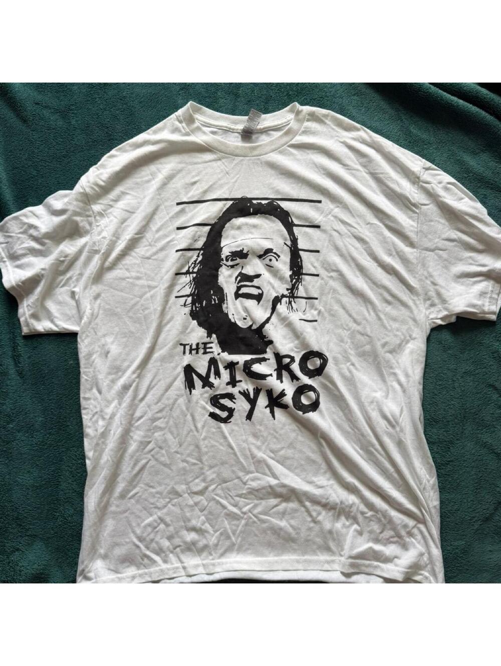 Gildan Heavy Cotton XL White Graphic T-Shirt The Micro Syko